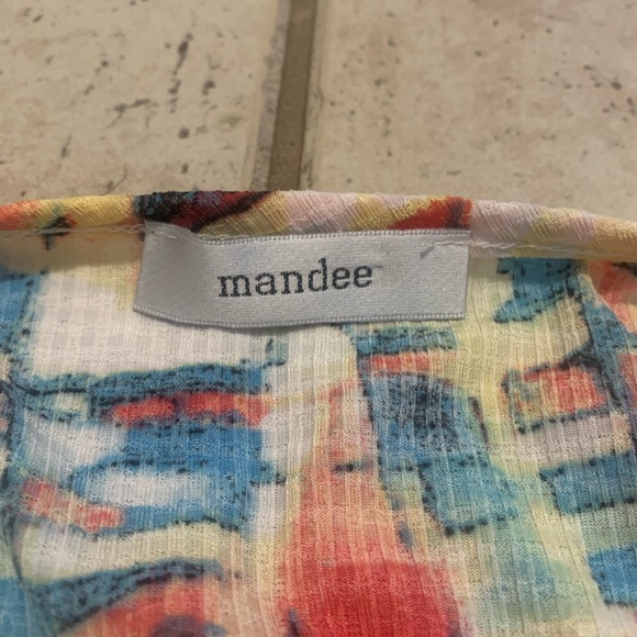 💜 Mandee Abstract Print Tie-Shoulder Blouse - Size M - Picture 3 of 6